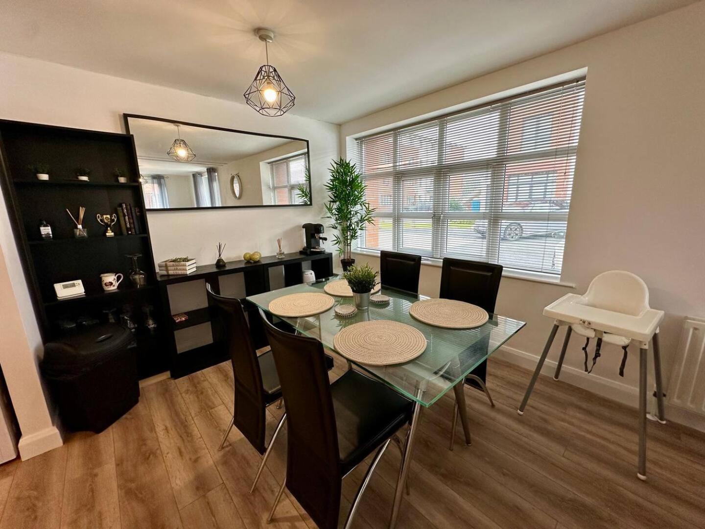 2Br City Side Apartment Belfast Esterno foto