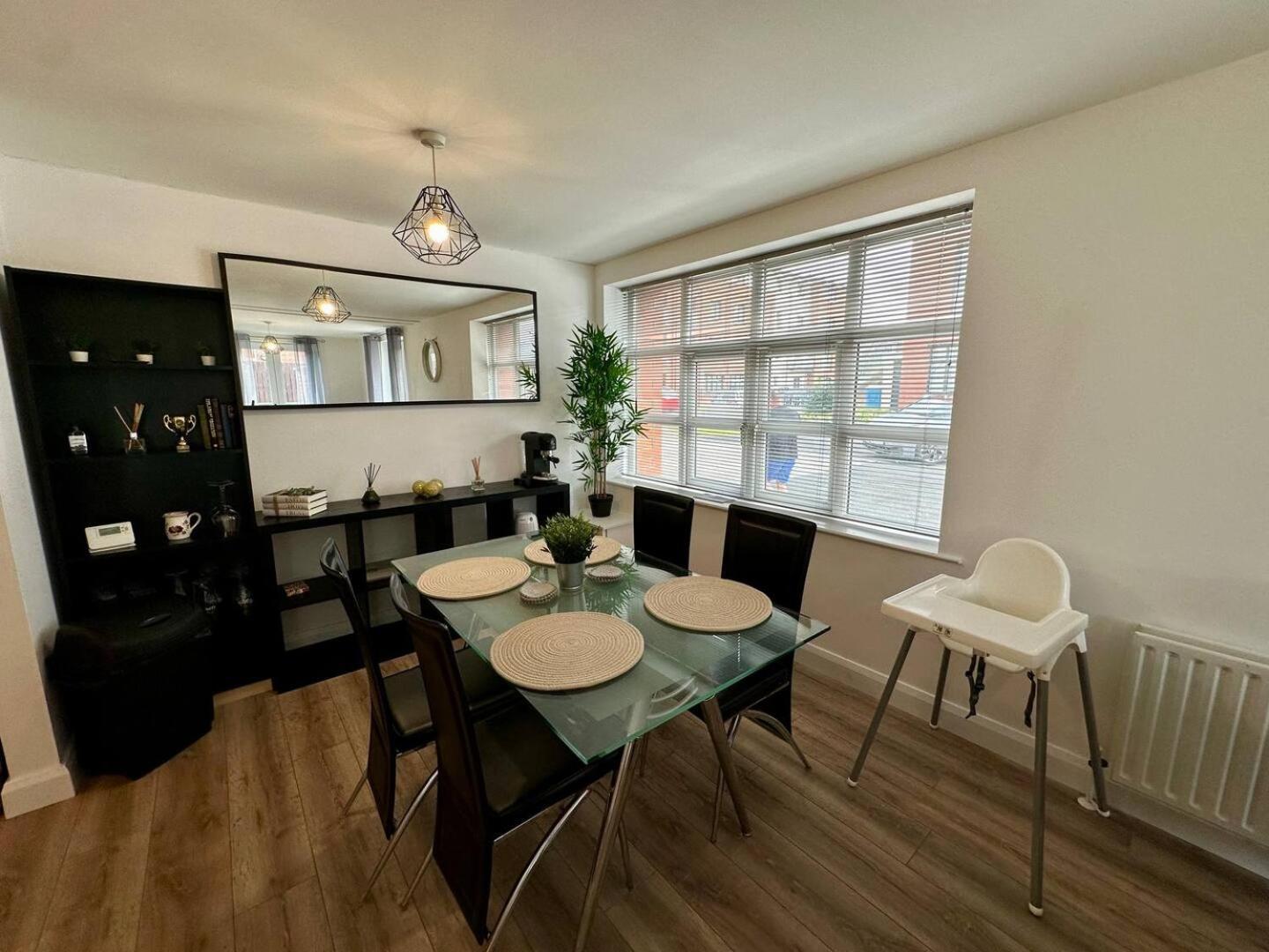 2Br City Side Apartment Belfast Esterno foto